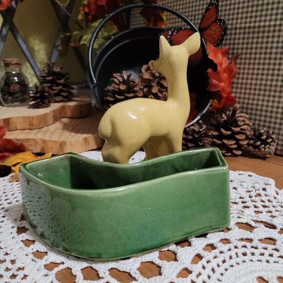 SHAWNEE no. 669 - Vintage Mid-century Ceramic Planter - Deer & Fawn - Picture 3 of 7
